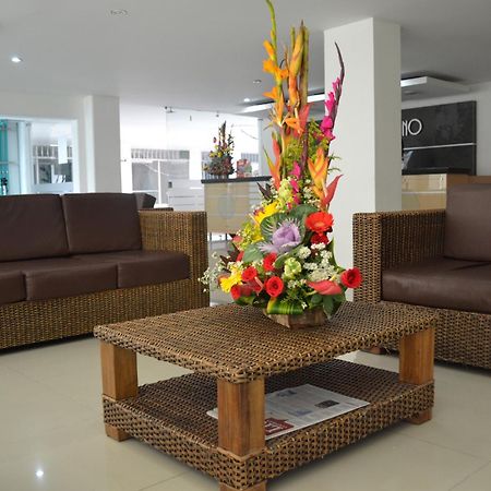 Hotel Andino ブカラマンガ エクステリア 写真