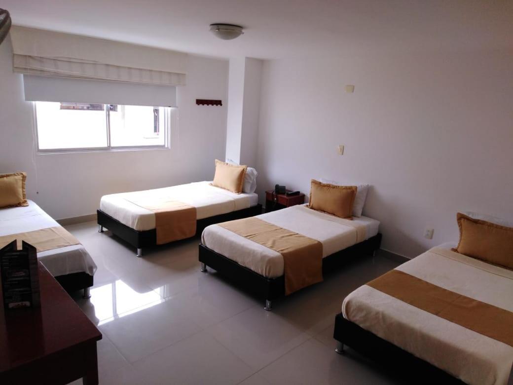 Hotel Andino ブカラマンガ エクステリア 写真